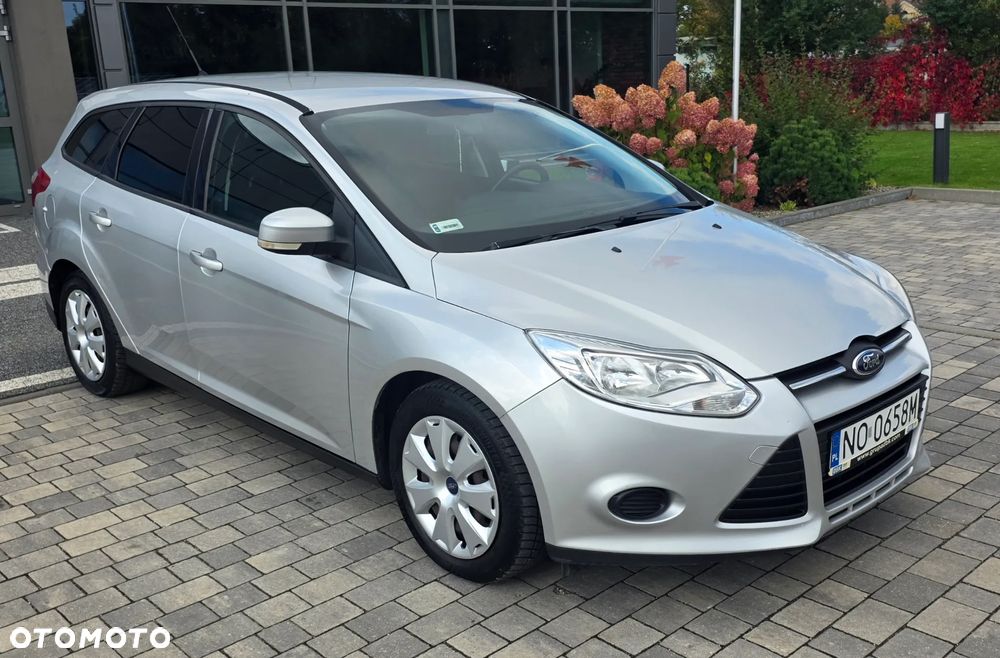 Ford Focus 2012 photo 2