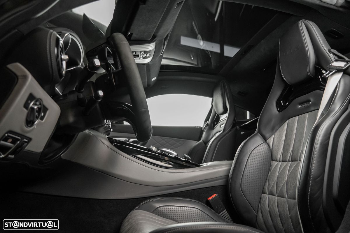 Mercedes-Benz AMG GT - 23