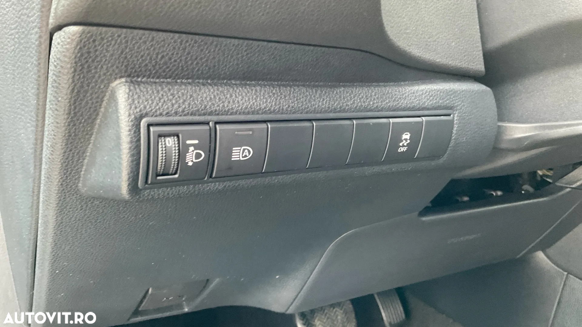 Toyota Corolla 1.8 Hybrid Touring Sports Business Edition - 6