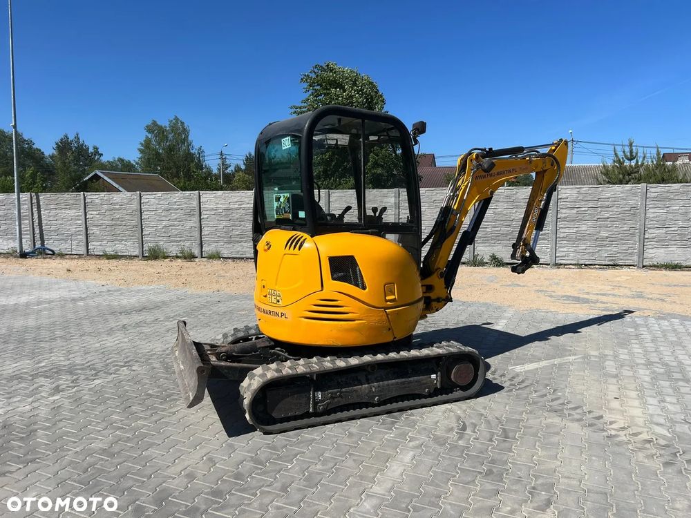 JCB 8026 - 12