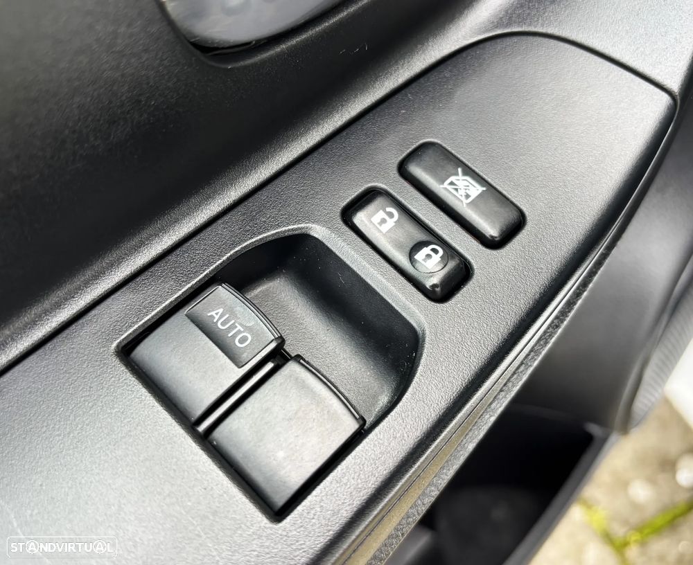 Toyota Yaris 1.0 VVT-i Comfort +PS Style +P.Techno - 16