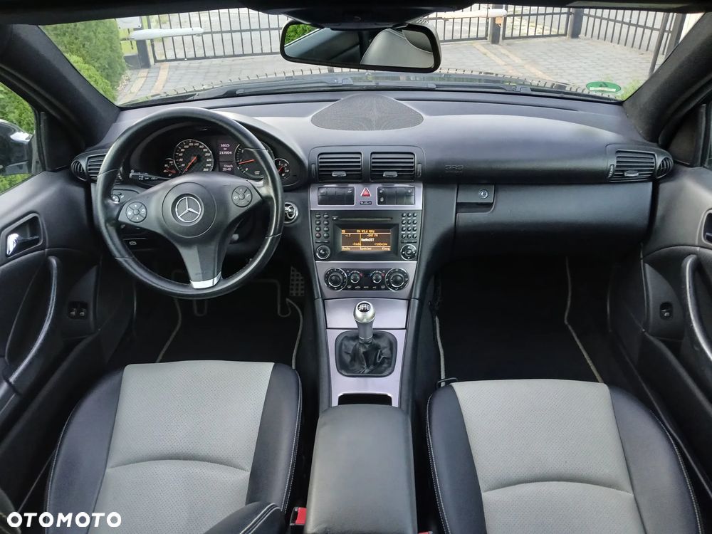 Mercedes-Benz CLC - 27