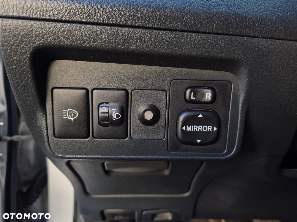 Toyota Corolla 1.6 VVT-i Luna - 11