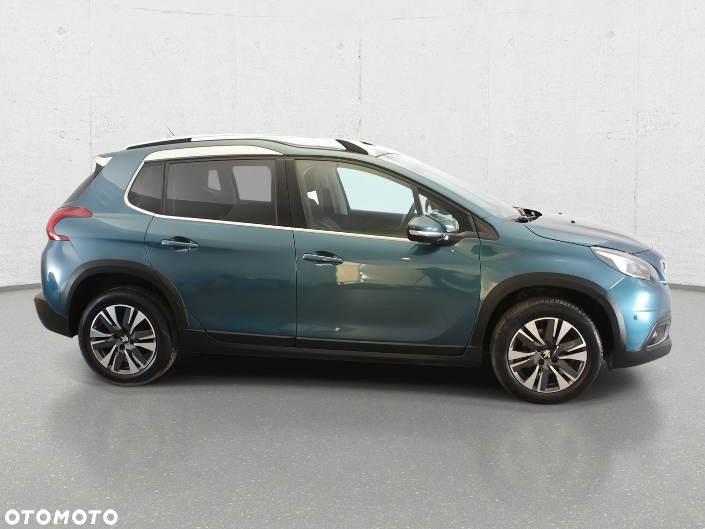 Peugeot 2008 - 11