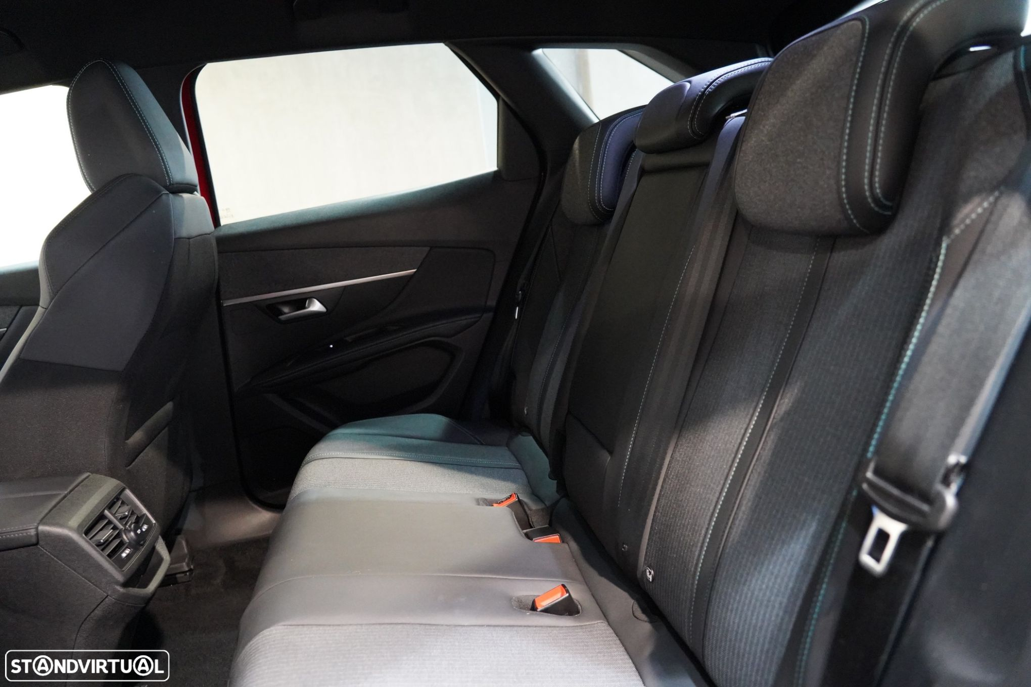 Peugeot 3008 1.2 PureTech Allure Pack - 20