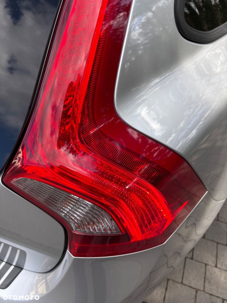 Volvo V60 D3 Geartronic Kinetic - 21