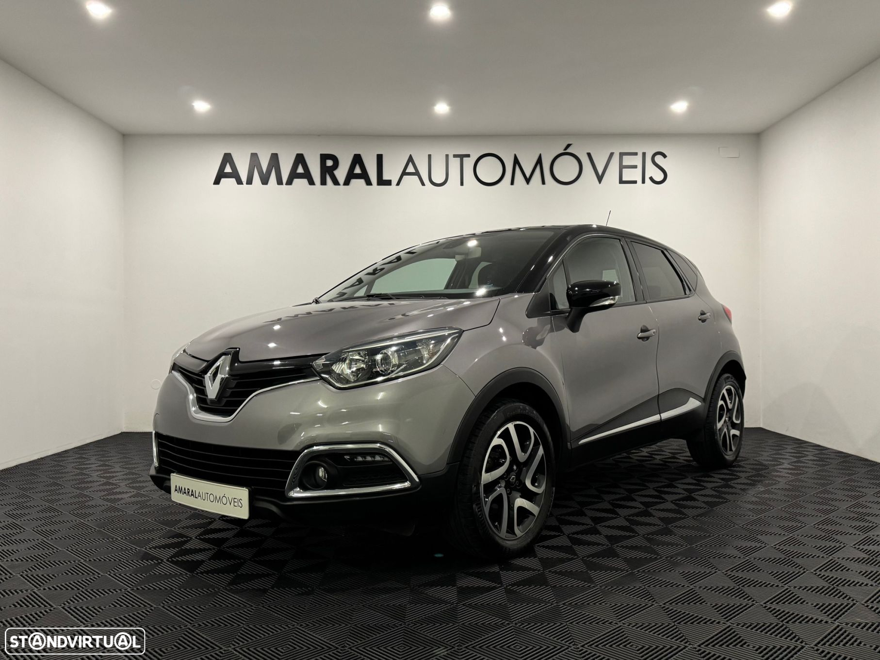 Renault Captur 0.9 TCE Exclusive - 2