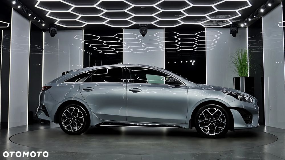 Kia ProCeed 1.5 T-GDI GT Line DCT - 13