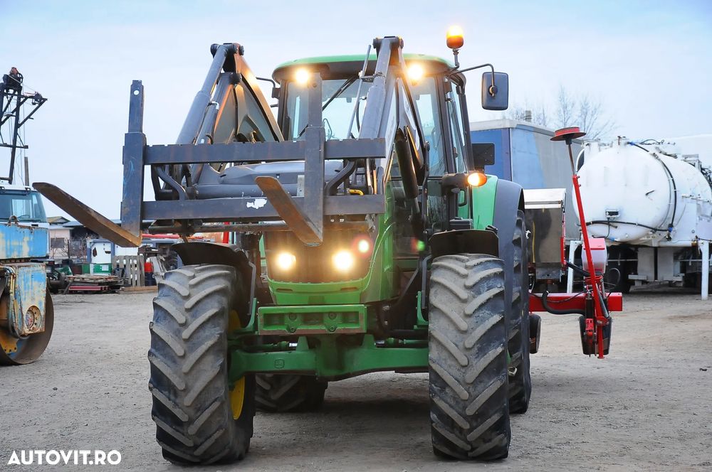 John Deere 6150M Tractor cu incarcator frontal lame si cupa - 11