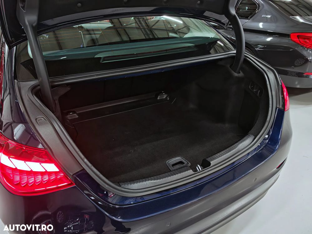 Mercedes-Benz C 200 d 9G-TRONIC - 35