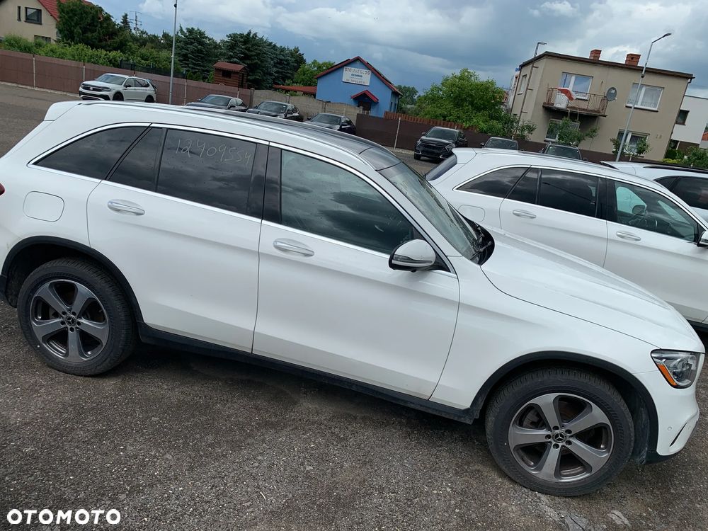 Mercedes-Benz GLC 300 4Matic 9G-TRONIC - 11