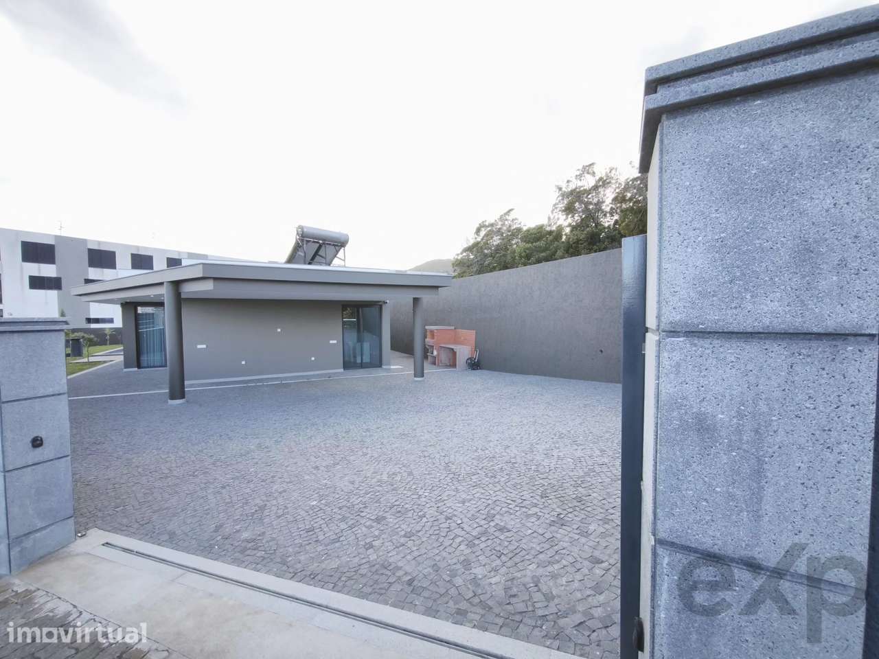 Moradia Contemporânea com 3 Suítes, Água de Pena, Madeira - Grande imagem: 4/60