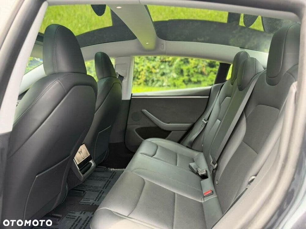 Tesla Model 3 Langstreckenbatterie Allradantrieb Dual Motor - 17