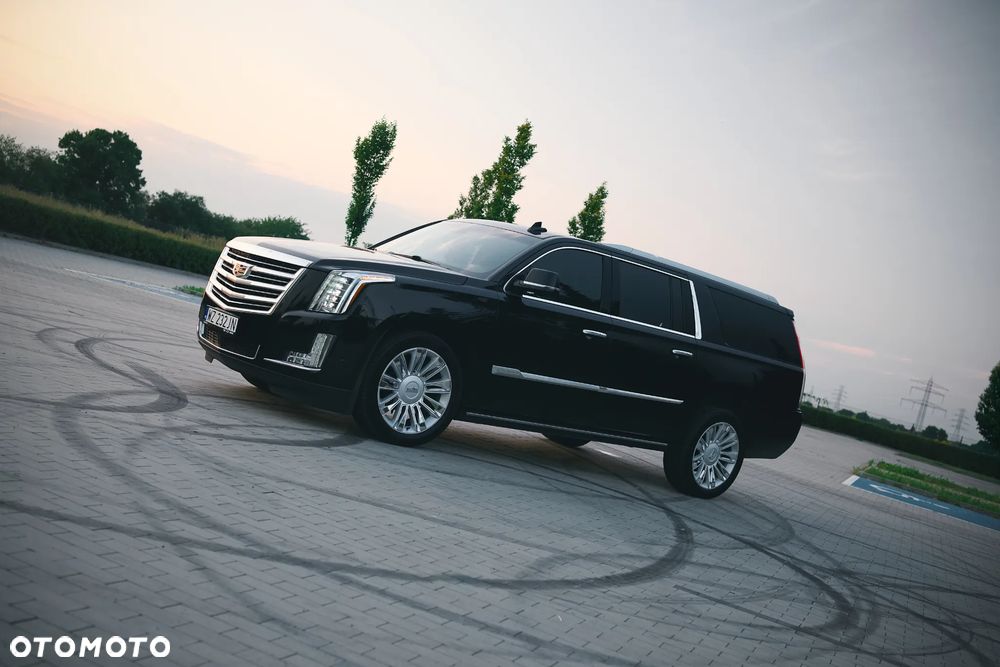 Cadillac Escalade - 9