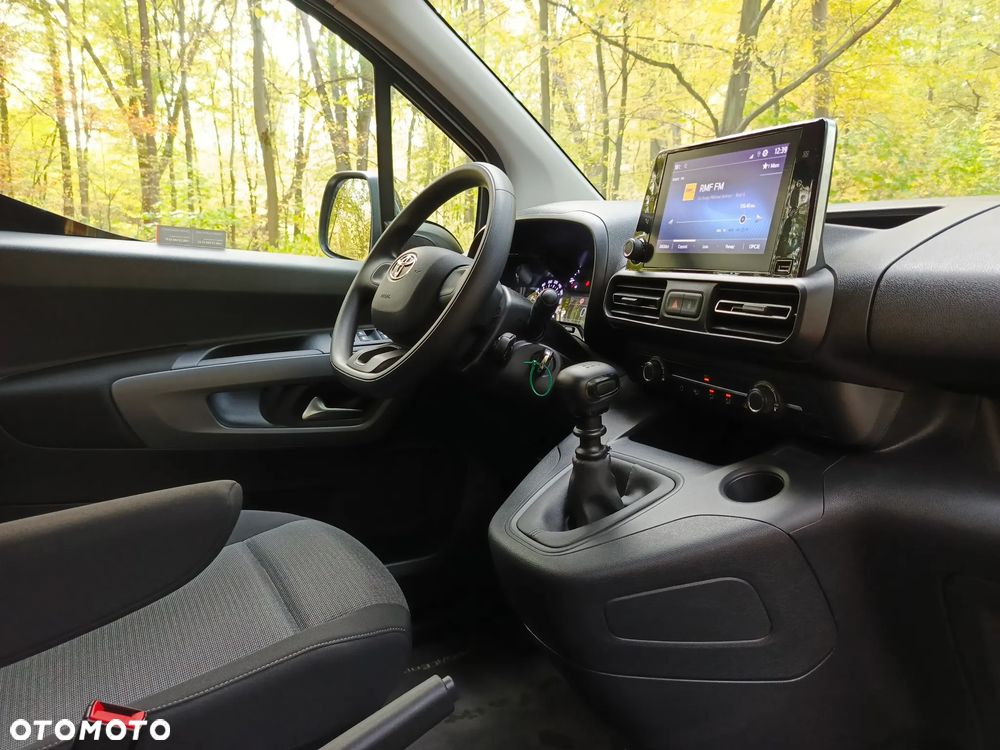Toyota Proace City Verso 1.5 D-4D Business - 25