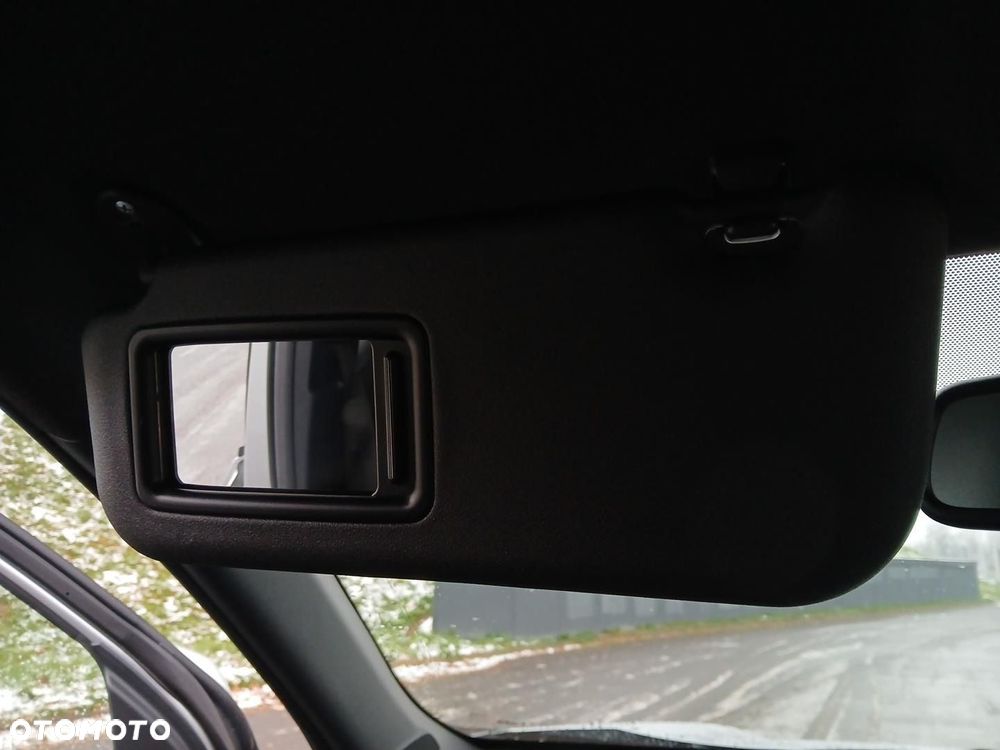 Toyota Yaris Cross Hybrid 1.5 Comfort - 37