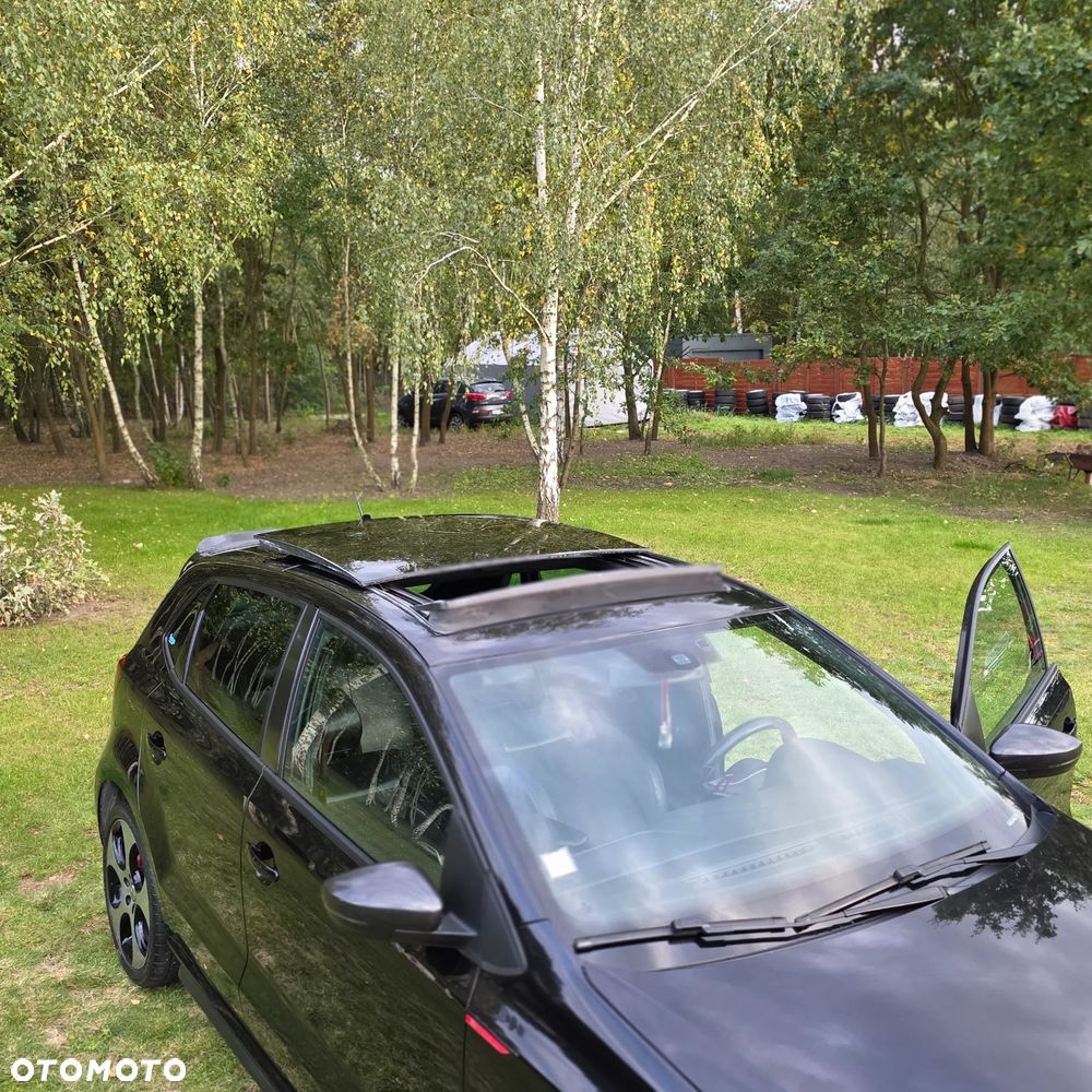 Volkswagen Polo 1.4 DSG GTI - 25