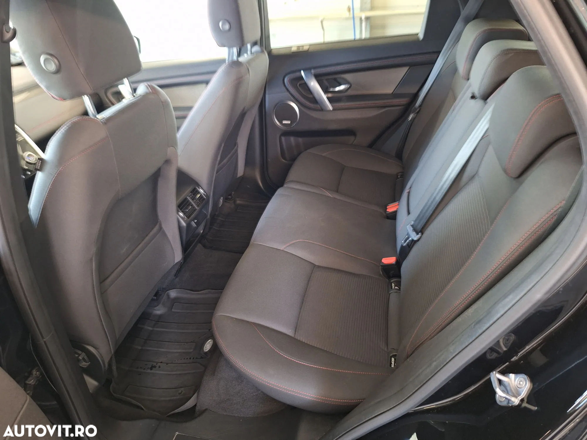 Land Rover Discovery Sport 2.0 P200 MHEV - 11