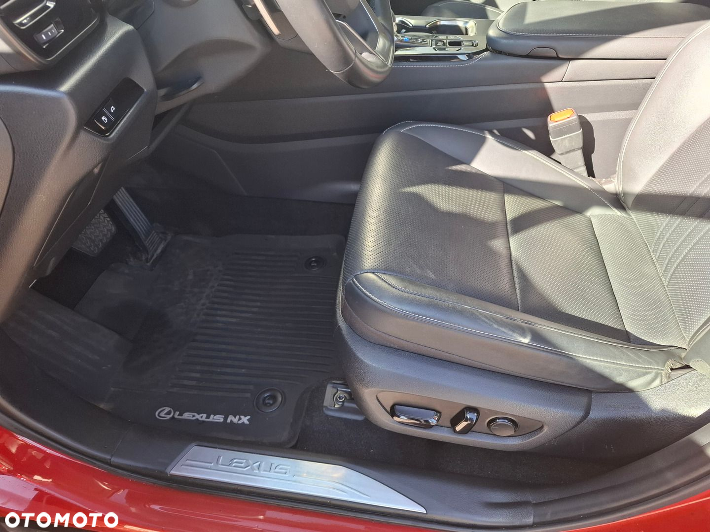 Lexus NX - 11