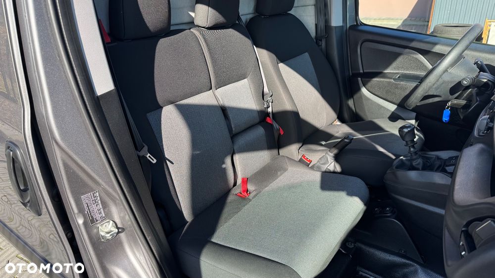 Fiat Doblo - 10