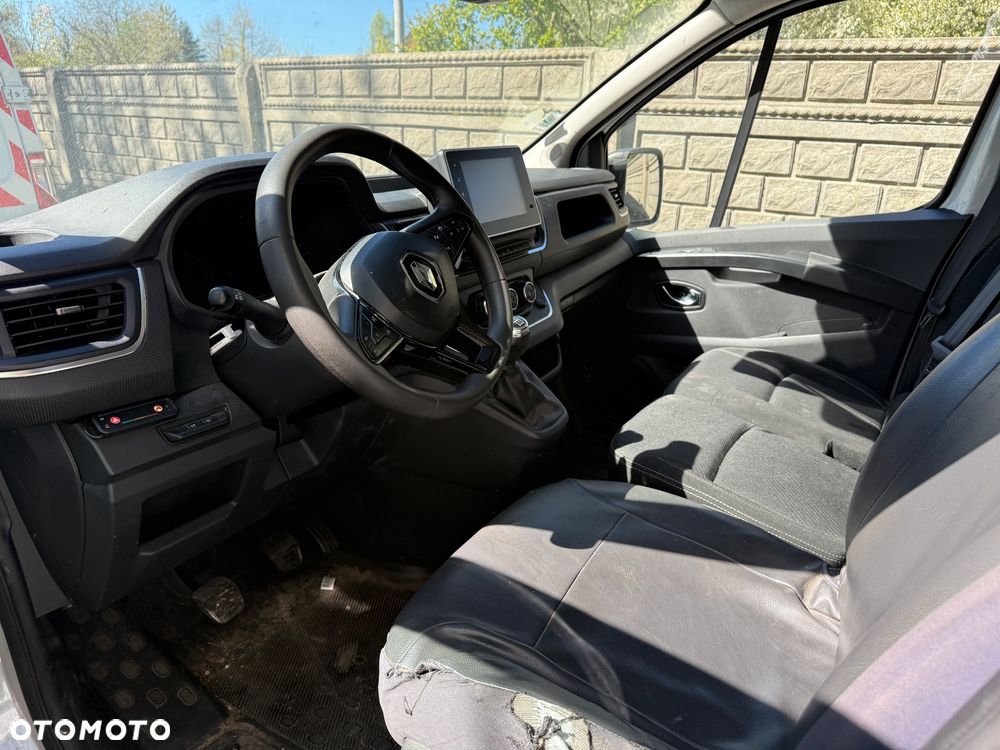 Renault Trafic - 11