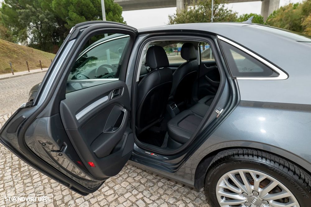 Audi A3 Limousine 1.6 TDI S-line - 20