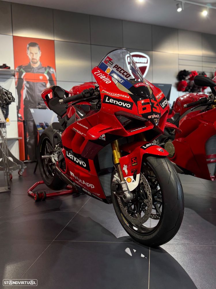 Ducati Panigale V4 Bagnaia 2022 World Champions Replica Nº88 - 2