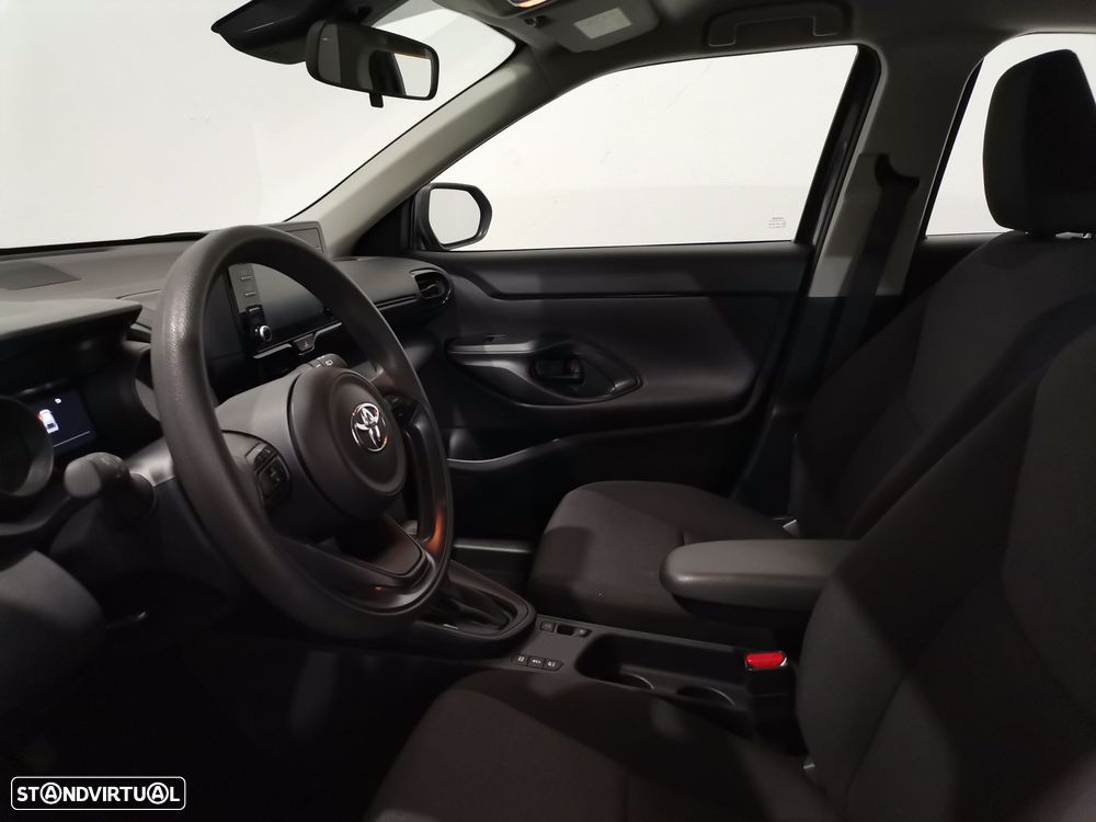 Toyota Yaris Cross 1.5 HDF Comfort Plus - 12