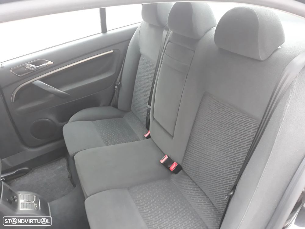 Skoda Superb 1,9 TDI Comfort - 9