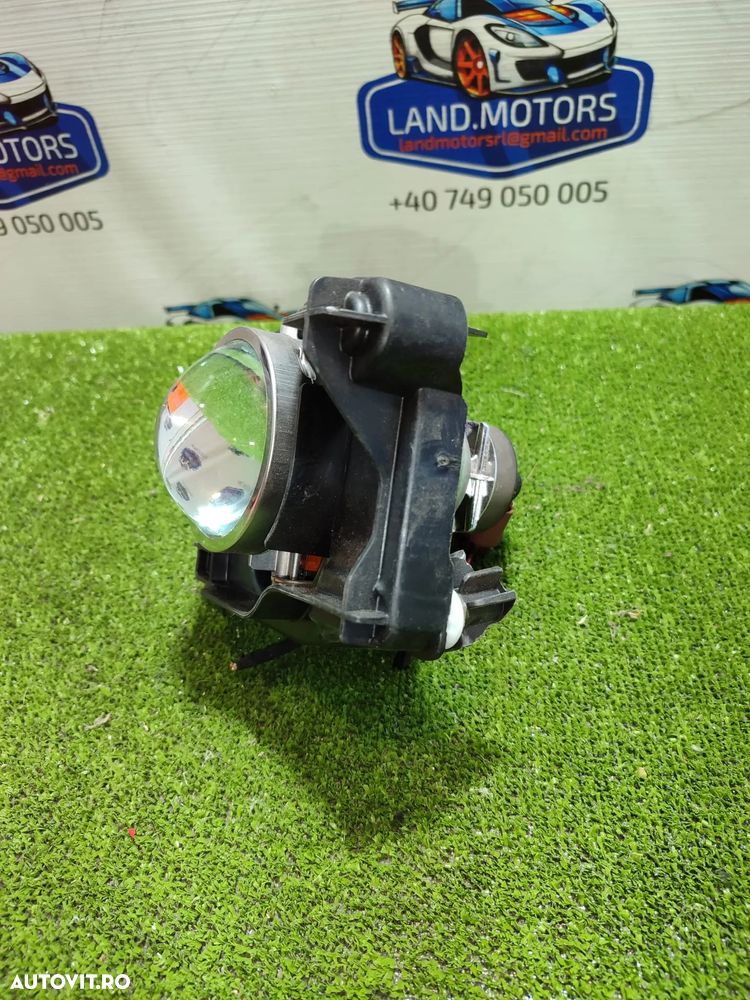 PROIECTOR CEATA DREAPTA TOYOTA AURIS 1.2 BENZINA 2017 COD OEM 8121002110 / HATCHBACK 5 USI 2013-2019 - 5