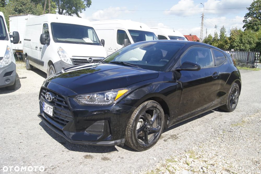 Hyundai Veloster - 1