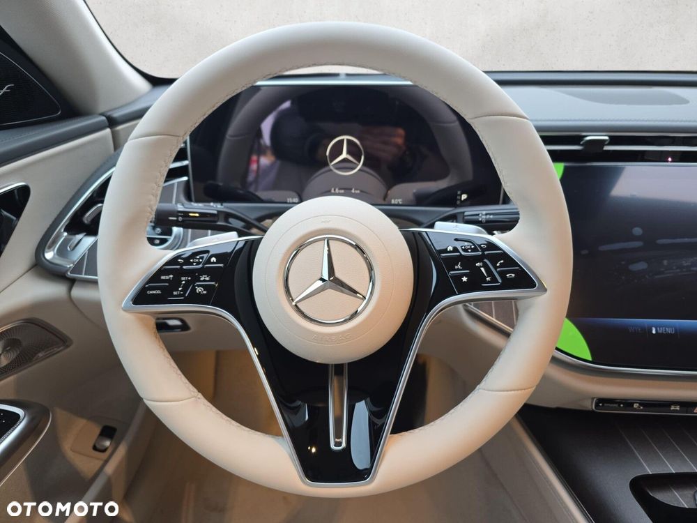 Mercedes-Benz Klasa E - 15