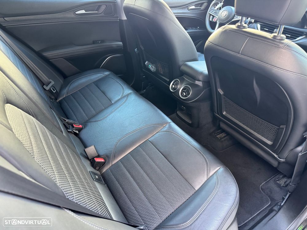 Alfa Romeo Stelvio 2.2 D Super AT8 - 15