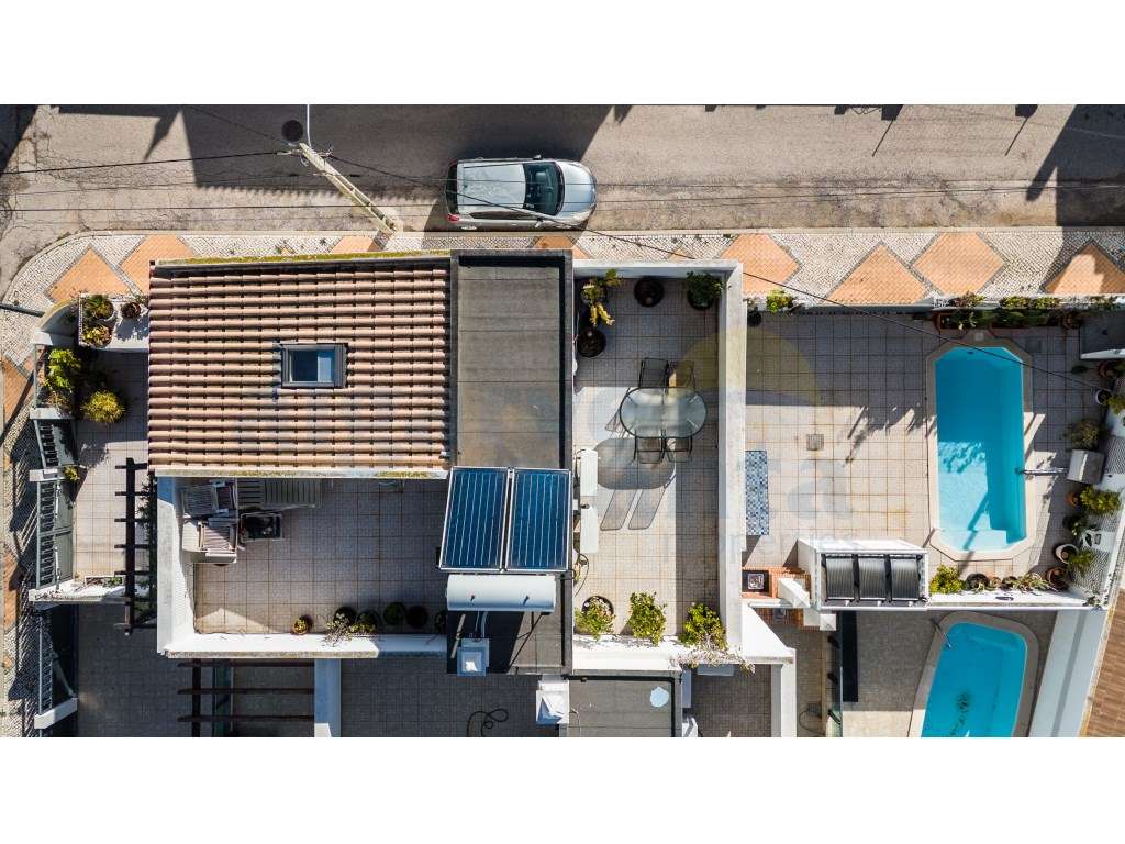 Moradia T4+1 com Piscina Aquecida, Amplos Terraços e Vista Mar - Vi... - Grande imagem: 4/42