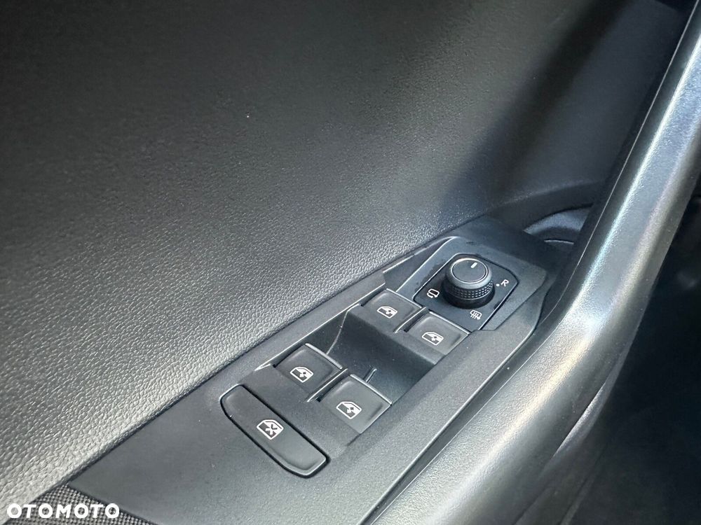 Volkswagen Polo 1.0 TSI Special Edition DSG - 23