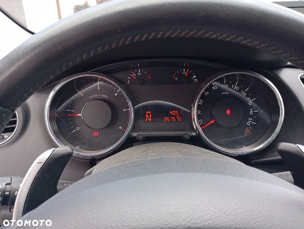 Peugeot 3008 e-HDi FAP 110 EGS6 Stop&Start Active - 10