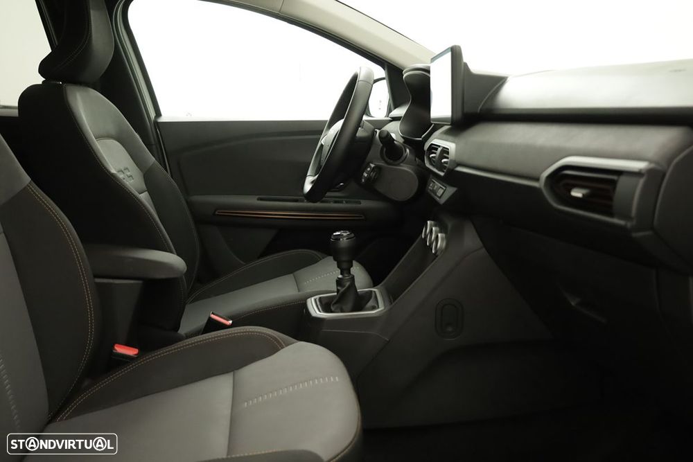 Dacia Jogger 1.0 TCe Extreme 7L - 21