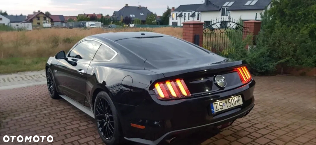 Ford Mustang 5.0 V8 Black Edition - 4