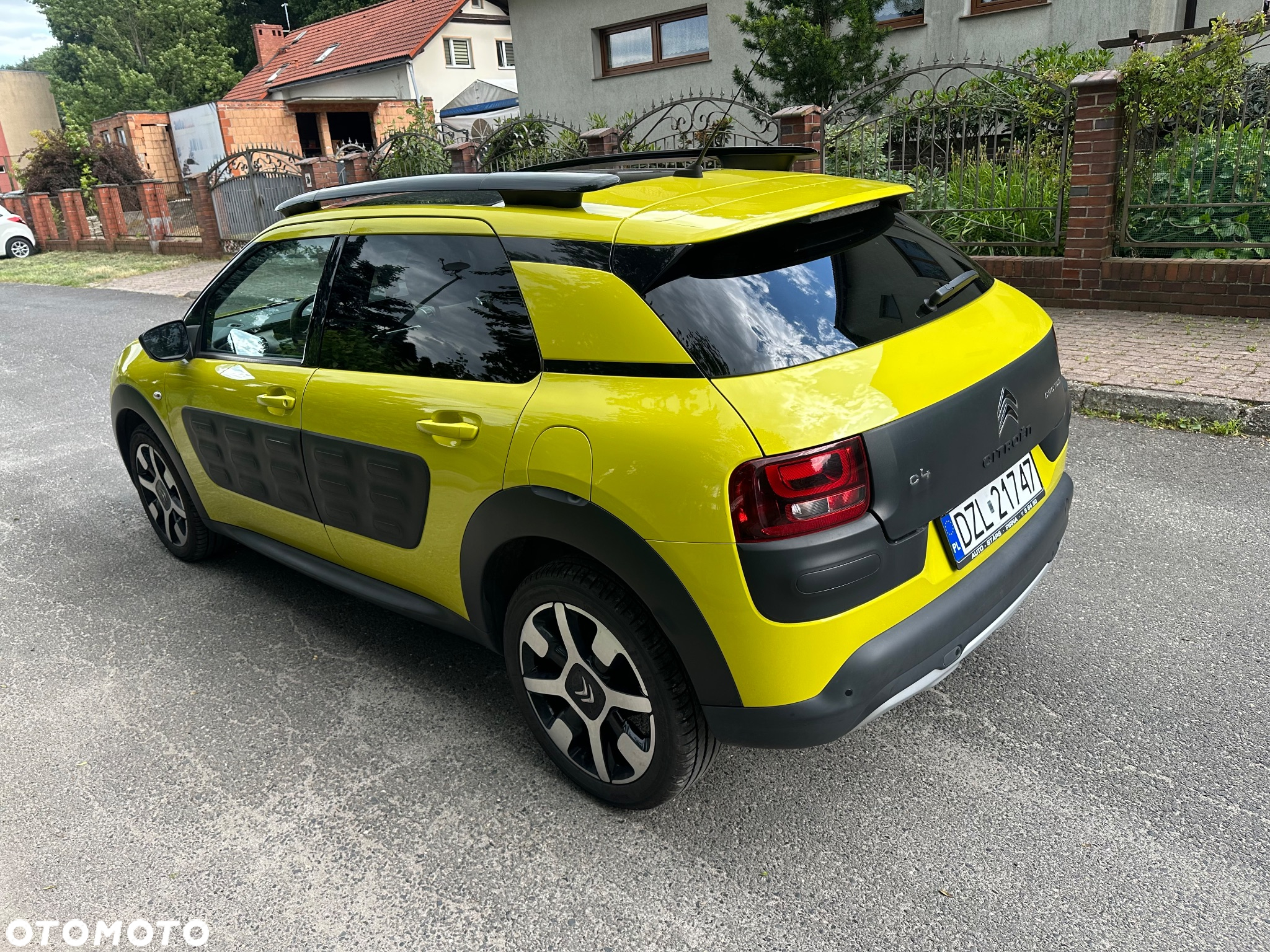 Citroën C4 Cactus 1.2 PureTech Shine Edition S&S - 10