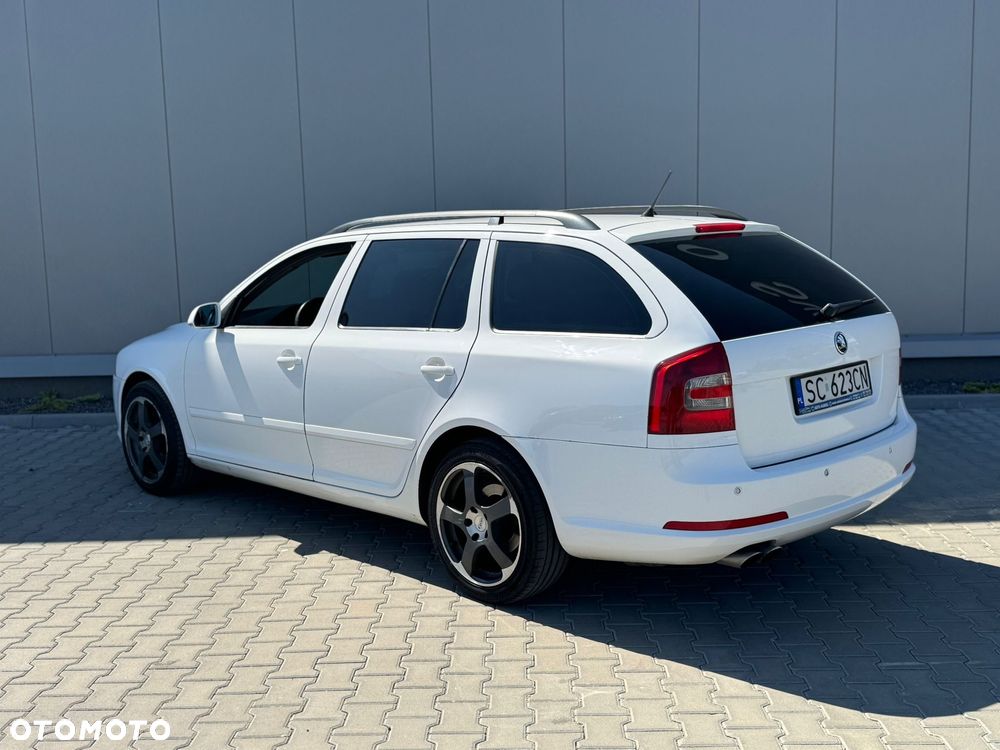 Skoda Octavia 2.0 TDI RS - 3