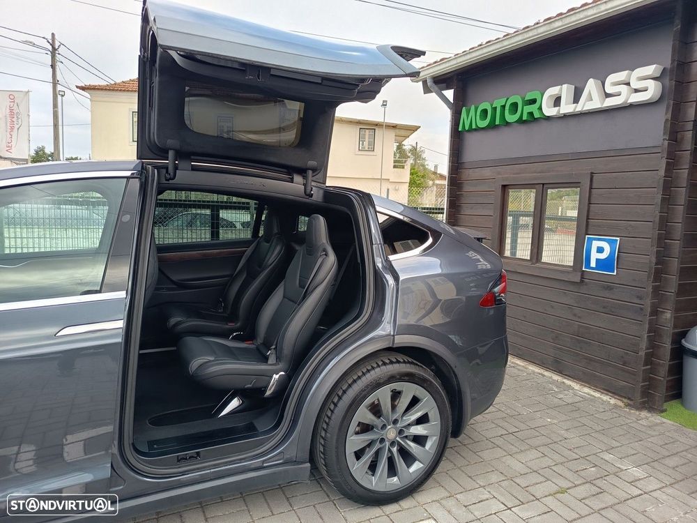 Tesla Model X 100D - 13