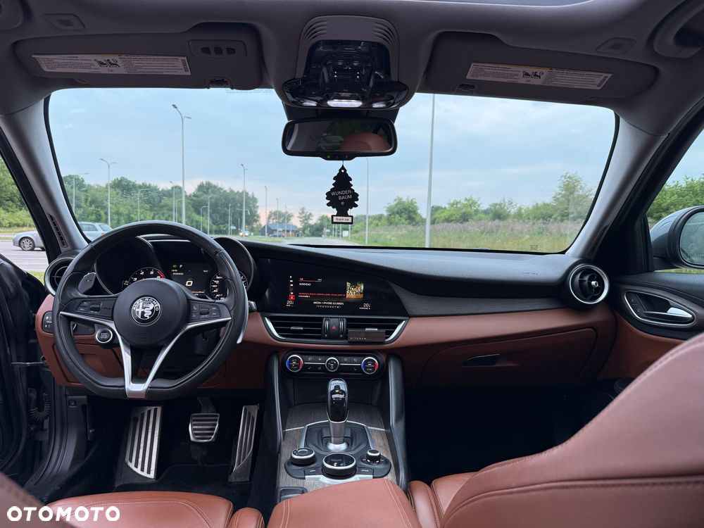 Alfa Romeo Giulia 2.0 Turbo Veloce TI Q4 - 21