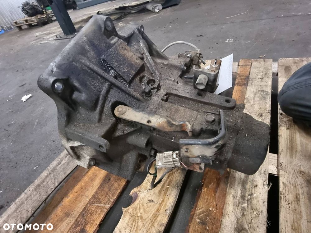 SKRZYNIA BIEGÓW MAZDA DEMIO I 1.3 16V - 3