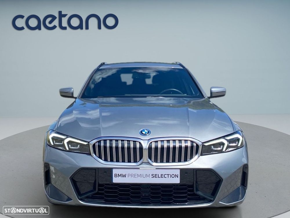 BMW 330 e Pack Desportivo M Auto - 26