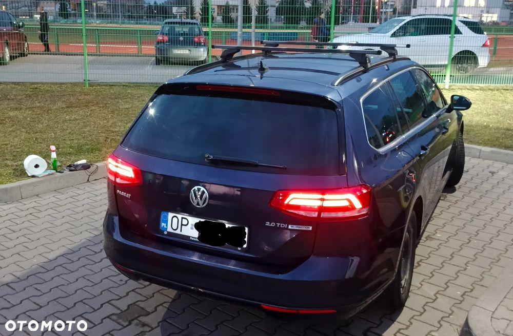 Volkswagen Passat - 2