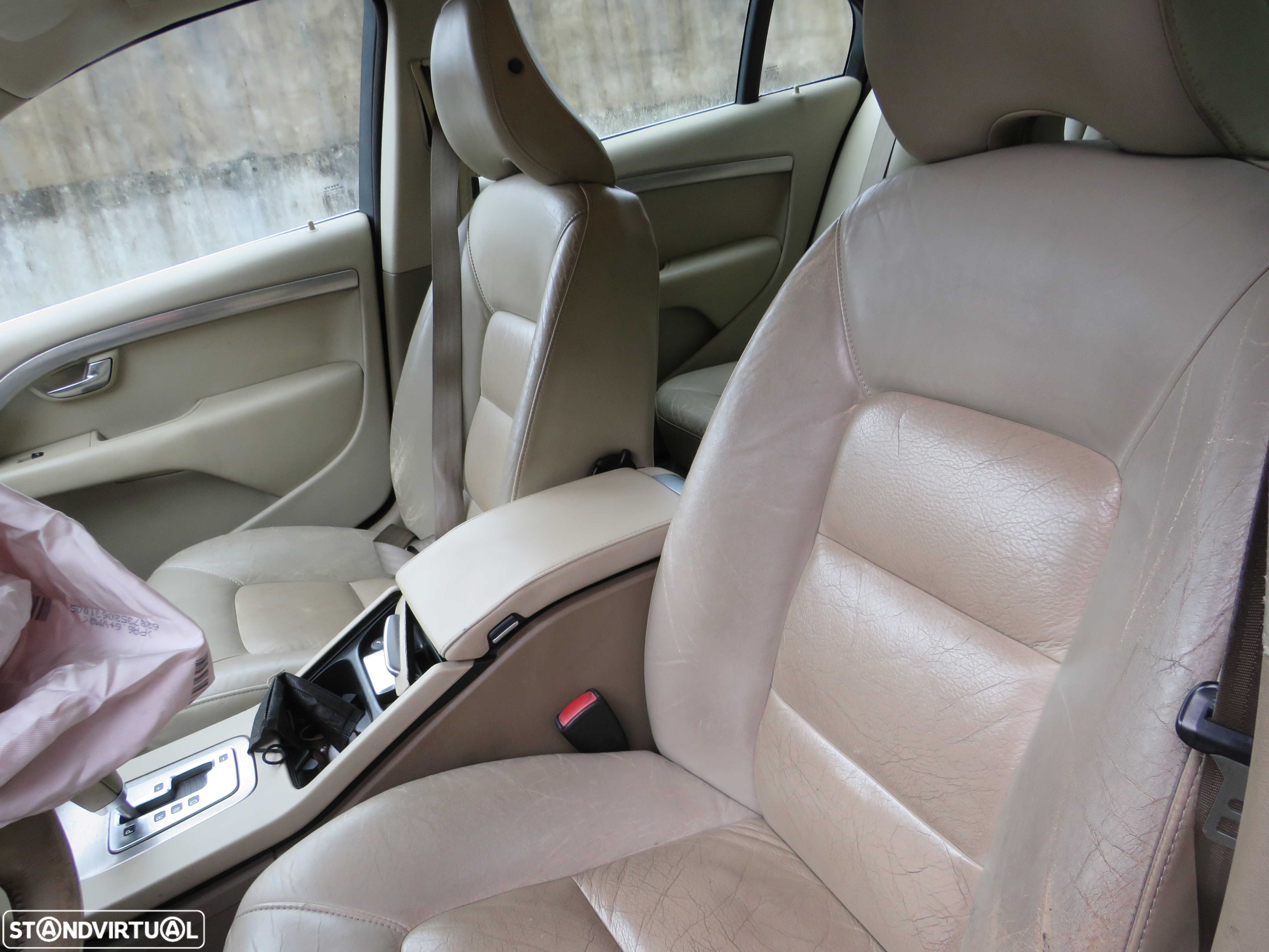 Volvo S80 2.4 D5 (185cv) de 2006 - Peças Usadas (8064) - 6