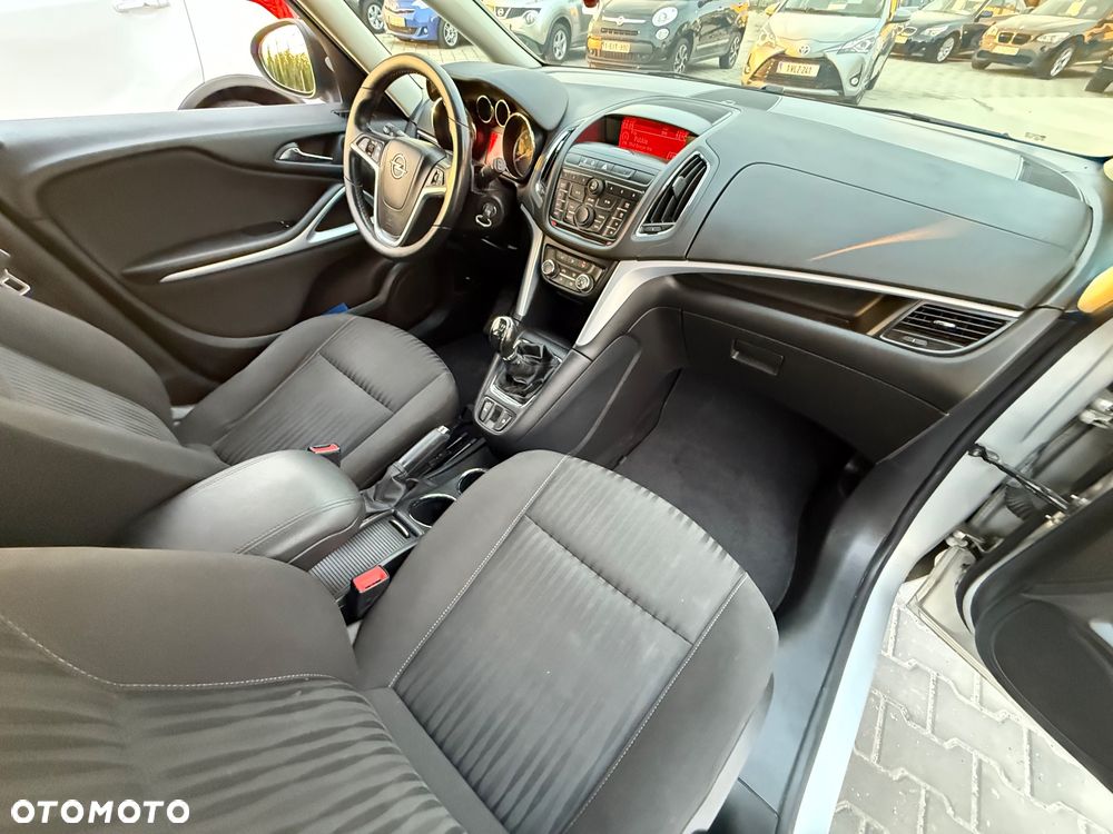 Opel Zafira Tourer 1.8 Selection - 9