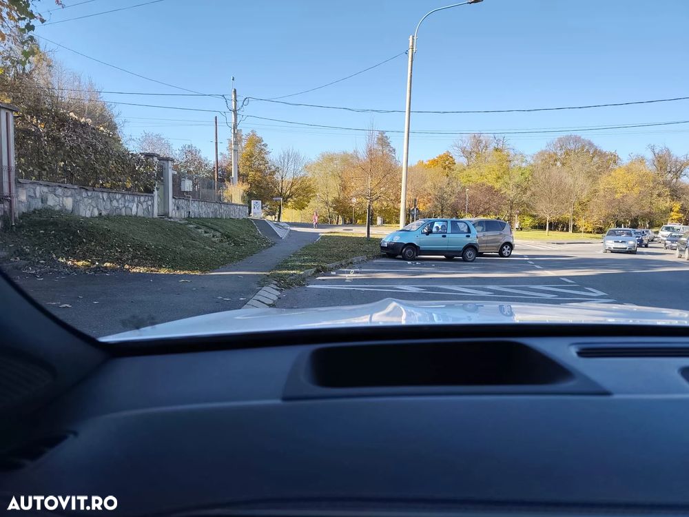 Mercedes-Benz EQB 350 4MATIC - 7