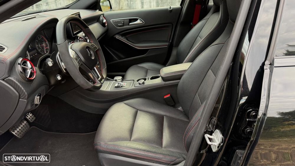 Mercedes-Benz A 45 AMG 4Matic Speedshift 7G-DCT - 4