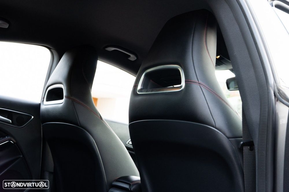 Mercedes-Benz CLA 180 d AMG Line - 47